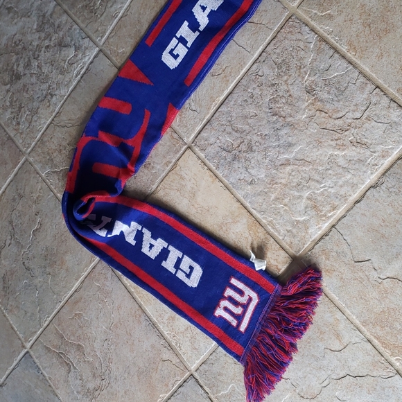 NY Giants Scarf - Picture 7 of 15